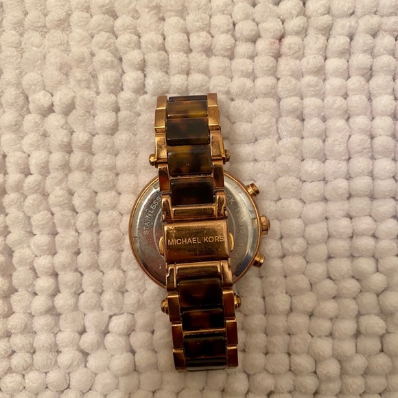 Watch - Picture 4 of 4